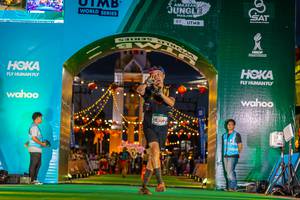 BIB: 5209
                            <button type="button" onclick="openModal(21811460)" class="btn btn-primary btn-sm float-right btn-popup" data-toggle="modal" data-target=".modal-high-quality">
                        <i class="fas fa-shopping-cart"></i> Add to Cart
                    </button>
                                            <button type="button" onclick="isThisMe(21811460, true)" class="btn btn-success btn-sm float-right btn-popup btn-isme hidden" data-toggle="tooltip" data-placement="bottom" title="นี่คือรูปของคุณใช่ไหม คลิกที่นี่เพื่อเอาเข้าอัลบั้ม">
                        <i class="fas fa-plus"></i> Add to album
                    </button>
                    <button type="button" onclick="isThisMe(21811460, false)" class="btn btn-warning btn-sm float-right btn-popup btn-isnotme hidden">
                        <i class="fas fa-ban"></i> Remove from album
                    </button>